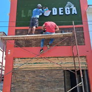 **SE ALQUILA LOCAL COMERCIAL DE DOS PLANTAS EN PLAYA, LA HABANA** - Img 58040596