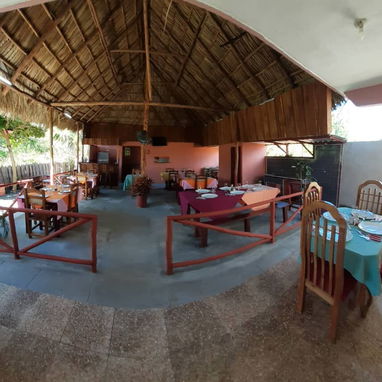 Cod.Z 🌴 Hostal en Playa Larga para Grupos Grandes de Personas | 4 Habitaciones | 12 Personas 🌊 - Img 118882388