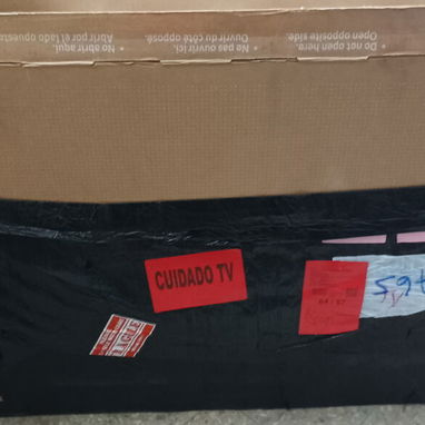 Vendo televisor Samsung QLED de 50 pulgadas nuevo para piezas. - Img 118408887