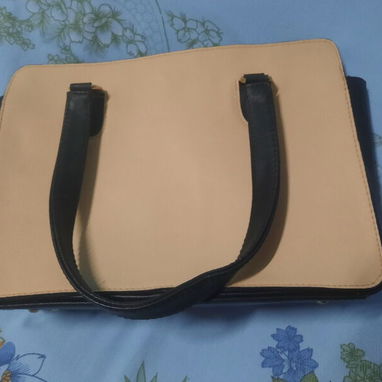 Carteras roja-carmelita y cono de hilo beige - 2/3