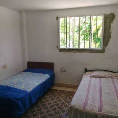 Casa de dos plantas en venta - 6/10