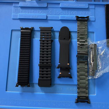 Protectores y Micas de cristal para Galaxy Watch 8 (40,44 y 46mm Clasico). Tengo Marcos solos y protectores Completos!! - Img 115538349