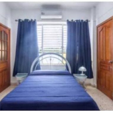 APARTAMENTO EN RENTA EN EL VEDADO – FRENTE AL PARQUE DEL QUIJOTE - 8/10