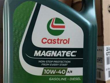 Aceite para carro(Castrol, New oil, Repsol) - Img main-image-45689261