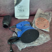 Lijadora orbital AVID POWER de 5 pgadas, 12 000 RPM, para carpintería 12 hojas de lija y bolsa colectora de polvo. 30 us - Img 55739510