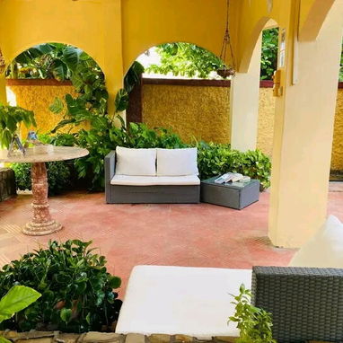 COD.Z 🔥 ¡HOSPEDAJE CON PISCINA Y JACUZZI EN TRINIDAD!   🏊‍♂️ - 2/5