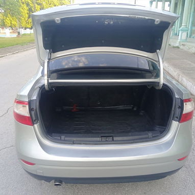 Vendo Renault Fluence del 2014 - 7/9