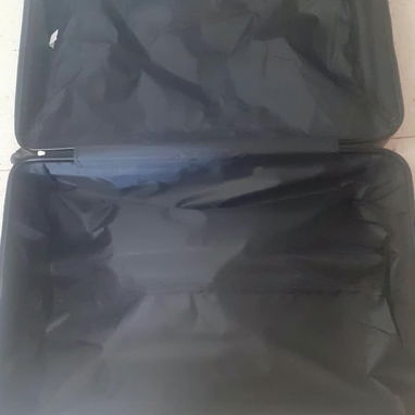 Maleta de viaje con capacidad de 37 Kg. - 2/3