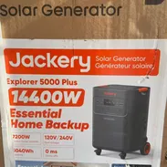 Jackery Explorer 5000 plus  Capacidad 5040wh expandible a 60kwh  Pico nominal 7200 w  Pico máximo 14400 w - Img 55616172