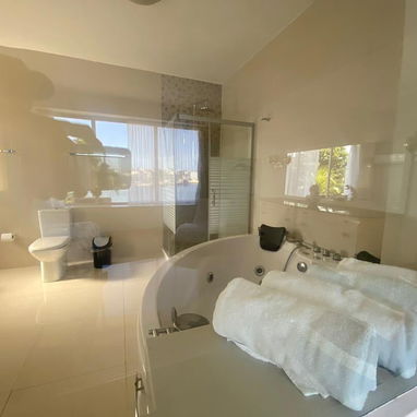 ✨🌸Casa exclusiva y de lujo con piscina en el corazón de Playa, La Habana🇨🇺 - Img 106706393