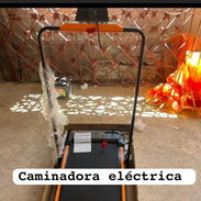 Caminadora eléctrica y además bicicleta spining original importado - Img 56469065