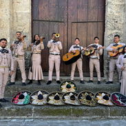 Mariachis en la habana - Img 56381916
