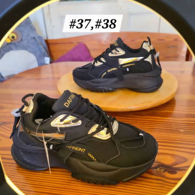 Tenis con las 3 B (Bueno, Bonito y Barato) - Img 123039964
