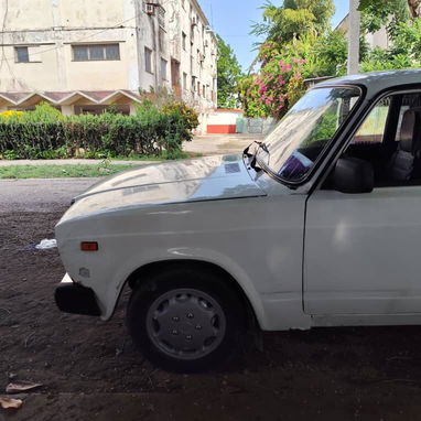 Carro Lada - 4/7