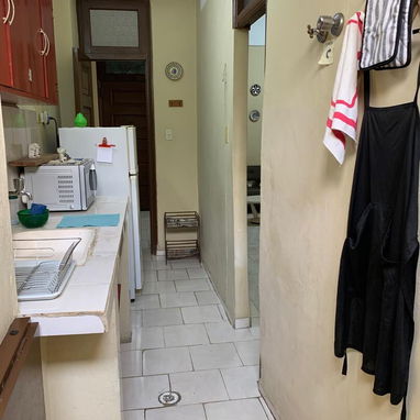 Renta lineal, por períodos, para extranjeros de apartamento en el Vedado - Img 122014611