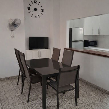 Casa amplia y funcional de dos plantas en venta (Lawton-10 de Octubre), excelentes condiciones constructivas y servicios - 4/10