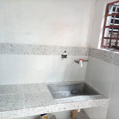 Se vende apartamento céntrico en Víbora Park de un cuarto - 3/4