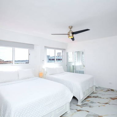 🏠 Alquiler de Lujo Vedado. Cerca del Hotel Nacional.💡 Energía Eléctrica 24 horas con Paneles Solares - Img 118520803