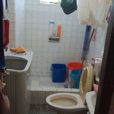 Vendo casa con carácter de urgencia además un teléfono fijo lo dejo todo dentro - Img 121510036
