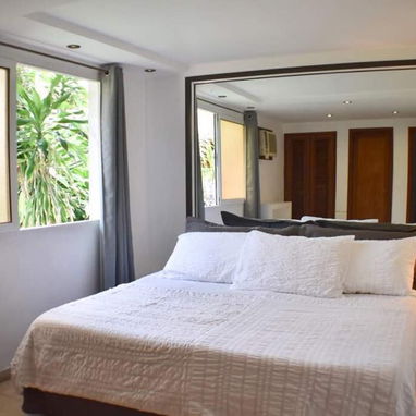 🏡 Villa para Grupos: Piscina en La Habana (Pasadía o Estancia) - Img 117824361