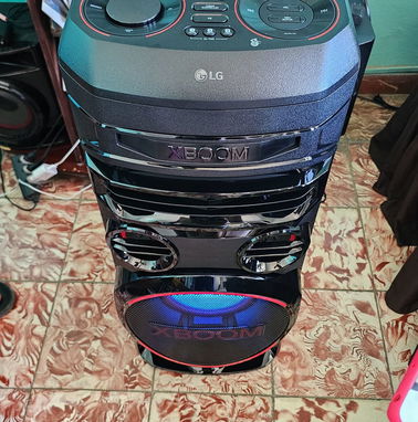 Bocina LG xboom nueva en caja - Img 94987346