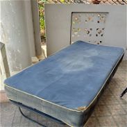 Se vende cama plegable personal con colchón - Img 45459439