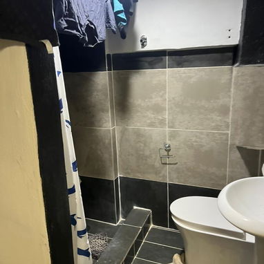 Se vende casa puerta calle en centro habana (zona soterrada) - Img 125035544
