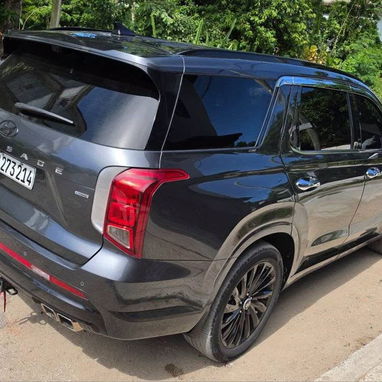 Hyundai Cantus NEGRO – $110 USD/día - 2/3