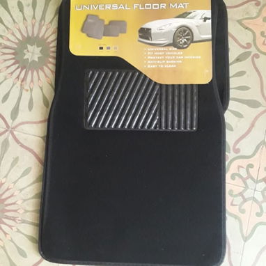 GPS con mando, pitos Mercedes Benz, gomas 185/65/14 , aumenta octanaje y alfombras para autos 52634535 y 63979425 - 5/5
