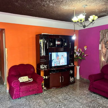 SE VENDEN 2 PROPIEDADES INDEPENDIENTES PERO JUNTAS PUERTA CALLE EN GUANABACOA , FUENTE BLANCA - 3/10