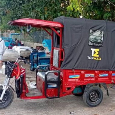 🏍 Bicimoto Huracán ⚫️ 🔴 🔵 - 4/5