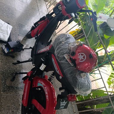 Se vende bicimoto eléctrica JMD CON SUS ACCESORIOS INCLUIDO CASCO GUANTILLAS Y CAPA PARA LA MOTO - 6/6