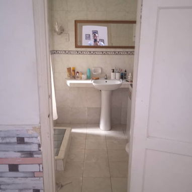Oferta!!! Excelente apto de 3 cuartos con placa libre y entrada independiente en el límite de Miramar!!! - Img 98711563