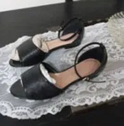Vendo dos pares de zapatos - Img 48428293