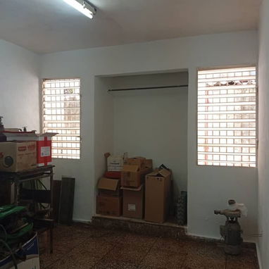 ¡Gran Oportunidad de Apto en bajo en el VEDADO 3 CUARTOS, a dos Cuadras de la Embajada de los Estados Unidos. - Img 122786928
