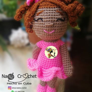 Se tejen muñecas/amigurumis como esta Mafalda, por encargo. Escribe vía WhatsApp 58473244 para ver disponibilidades - 3/3