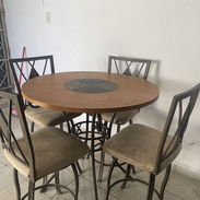 Vendo Juego de Comedor Redondo Importado Buen estado - Img 56983326