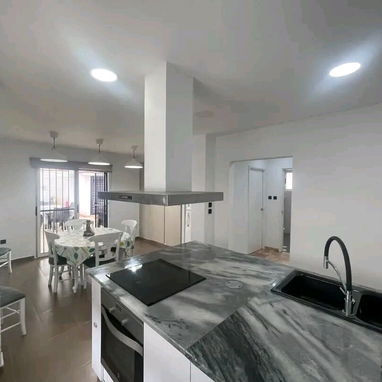 Preciosa propiedad moderna independiente en la zona residencial Casino Deportivo - 7/10