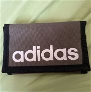 Billetera de tela marca Adidas original nueva de España - Img 45713413