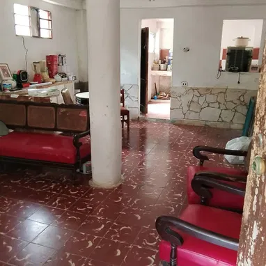 Casa de dos plantas en venta - 2/10