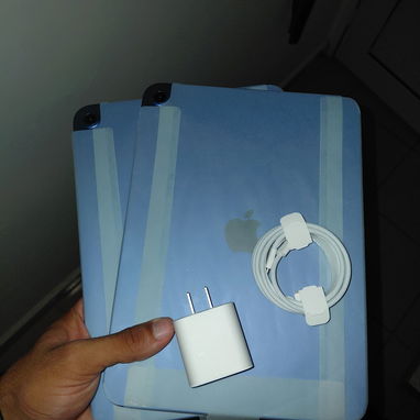 iPad A16 2025 11' New - 2/2