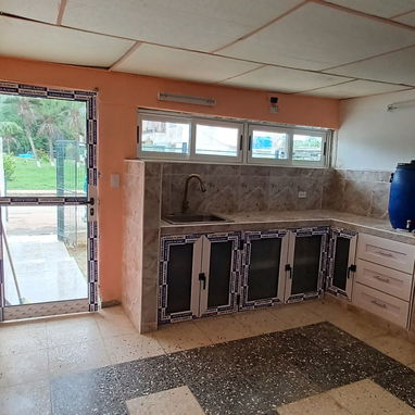 Carpinteria ,Marqueteria de aluminio, y cristal puertas ,ventanas , closet , Bajos de meseta ,paños fijos y más - 2/20