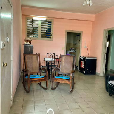 AMPLIO APARTAMENTO EN EXCELENTE EDIFICIO - CENTRO HABANA MUY CERCA DE INFANTA y ZANJA - Img 111316767