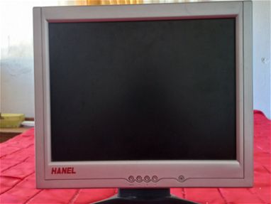PC 2da-3ra generación con micro i3 y 4gb Monitor 15" - Img main-image-45625400