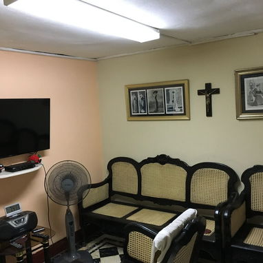 SE PERMUTA  2* 1APTO EN  LA HABANA VIEJA DENTRO LUZ AGUA Y GAS SIN PROBLEMA Y OTRO EN UN SOLAR POR UNO DE 2 HABITACIONES - Img 113355536