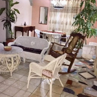 SE VENDE AMPLIA PROPIEDAD DE DOS PISOS EN MIRAMAR - Img 128134270