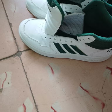Tenis de muy poco uso originales - 3/5