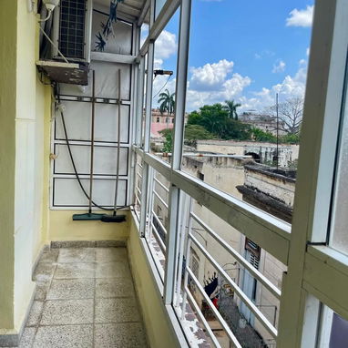 Apartamento de 1 cuarto en Venta en el Centro Histórico de La Habana Vieja** - Img 107160169