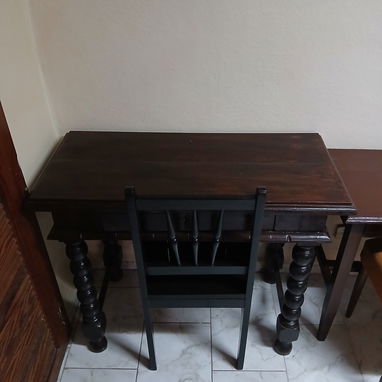 Vendemos muebles de madera buena bien terminados y listos para su uso GAVETEROS, VITRINA, BURO, JUEGO DE COMEDOR, ECT... - Img 118322869
