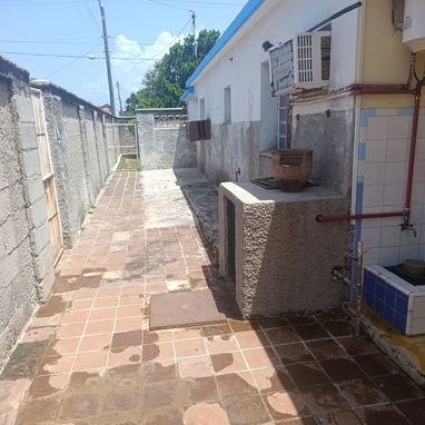 Venta de casa en Cojimar, puerta de calle,con garaje y portal - 9/9